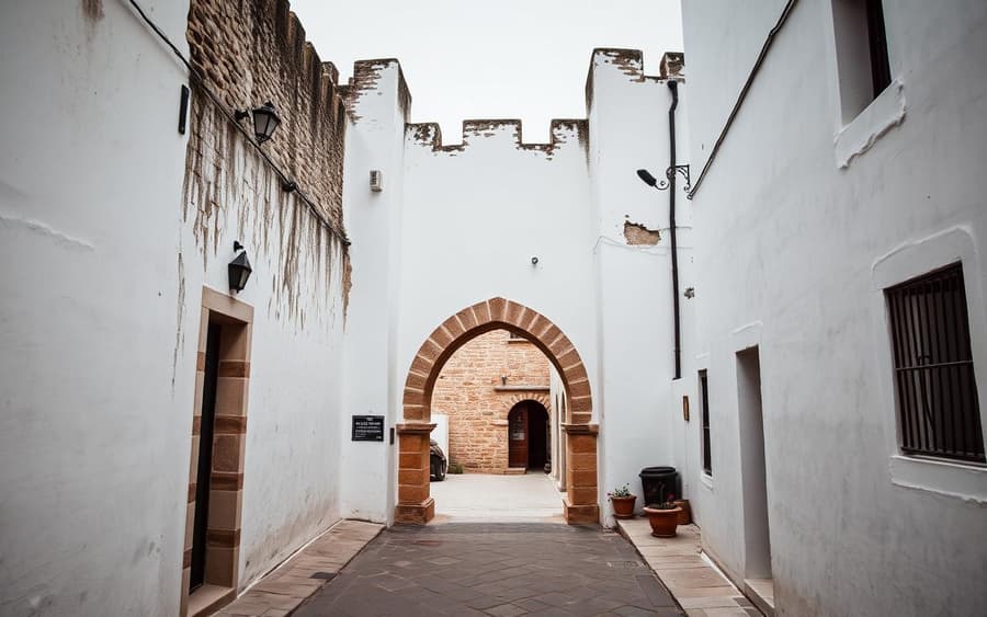 Bab Mkabar
